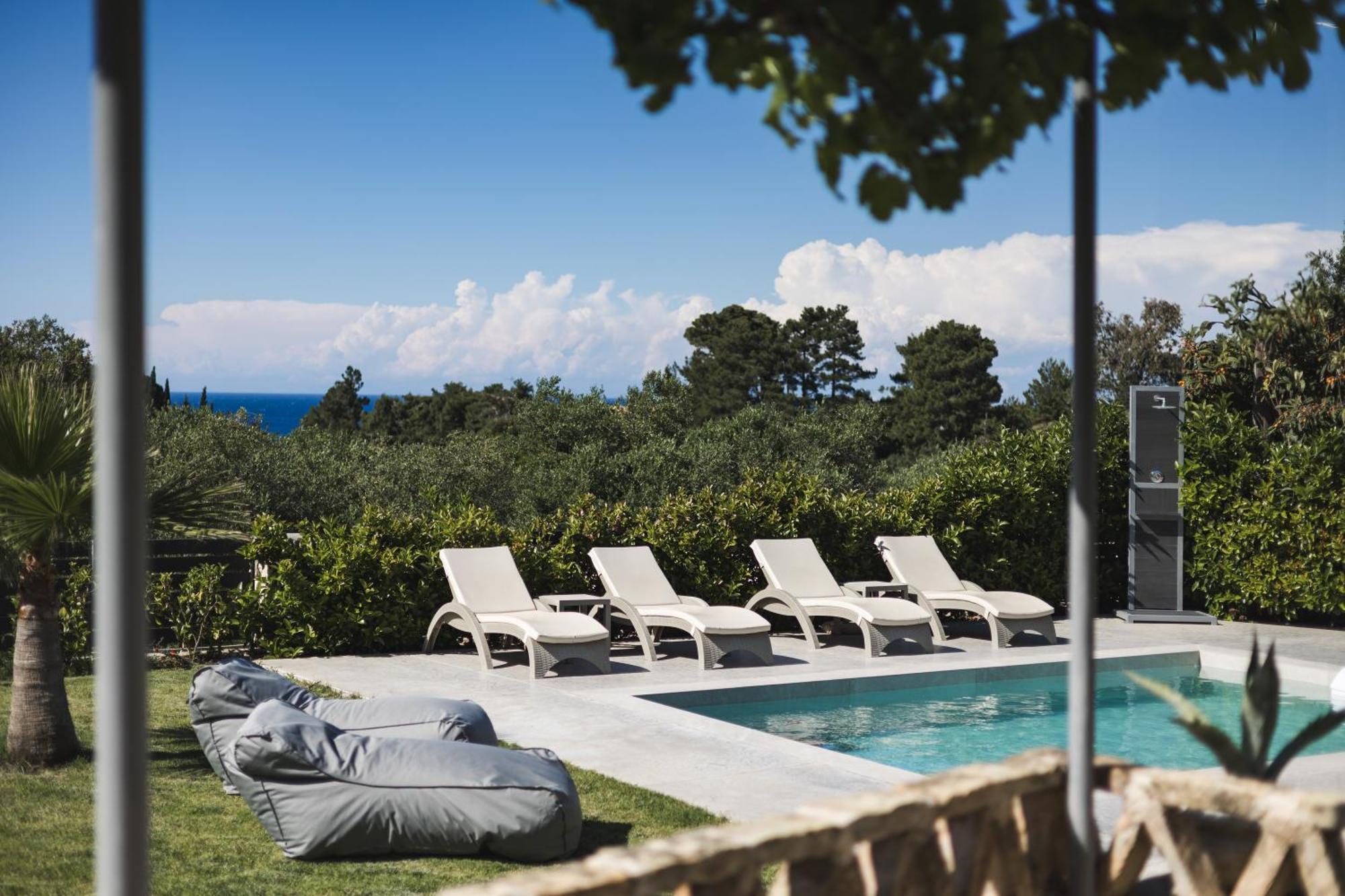 Binios Villa - Private Pool, Walking Distance From The Beach Vasilikos  Bagian luar foto
