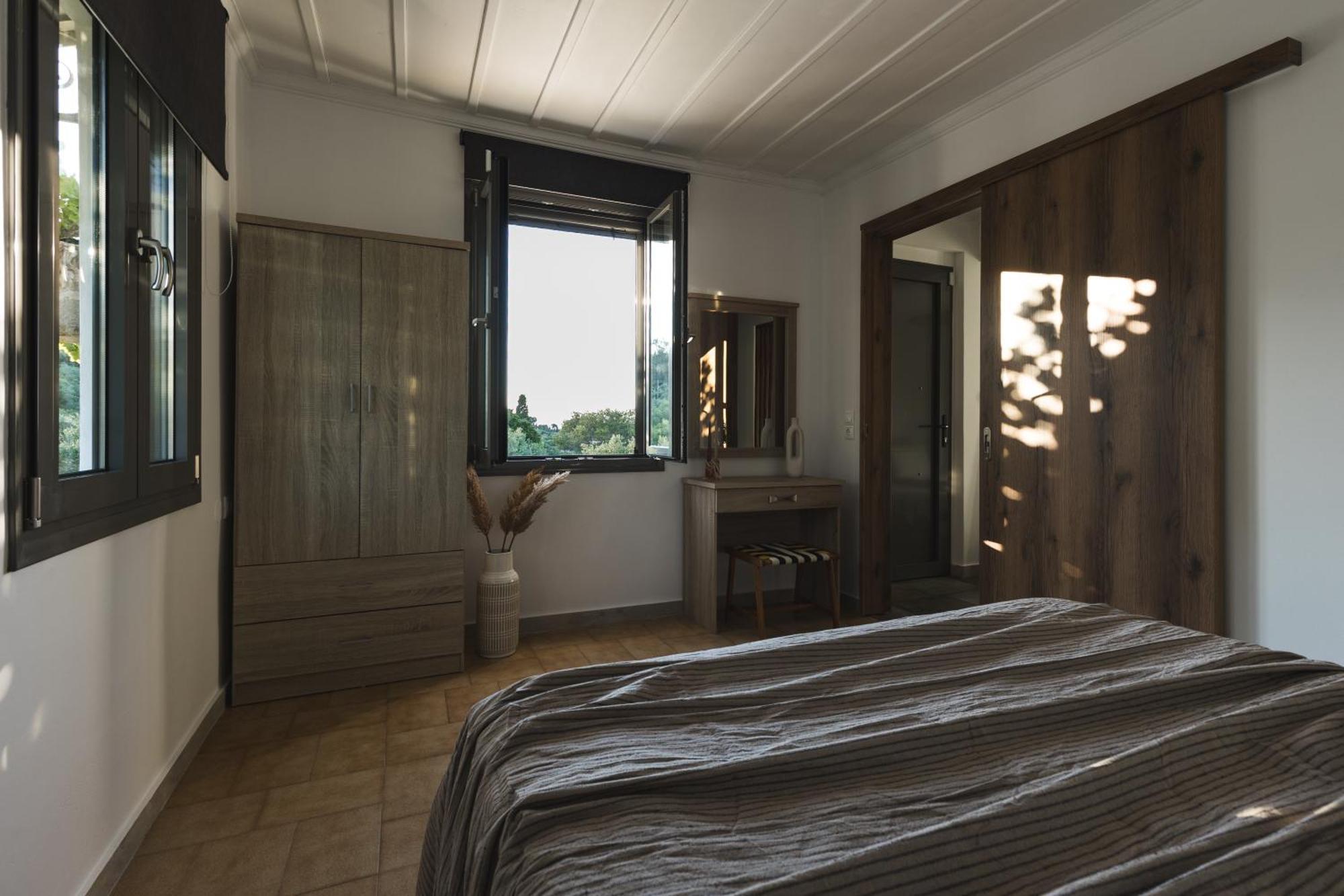 Binios Villa - Private Pool, Walking Distance From The Beach Vasilikos  Bagian luar foto